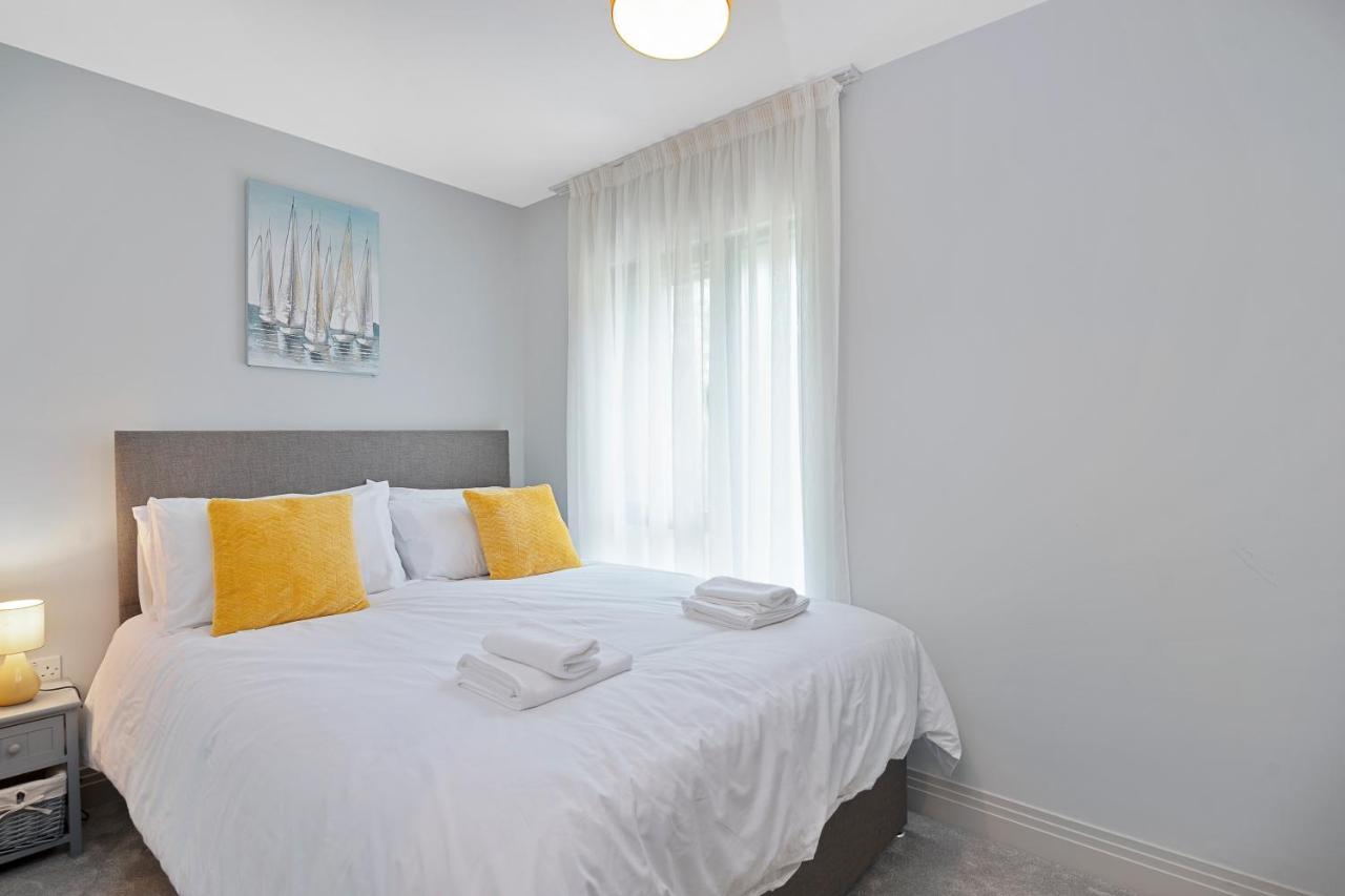 Spacious, 3 Bedroom, 2 Bathroom, Surbiton 外观 照片